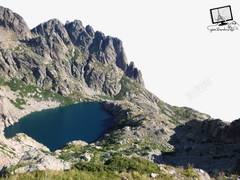 山坡湖泊png免抠素材_新图网 https://ixintu.com 地貌 山 山丘 湖 自然景色 风景