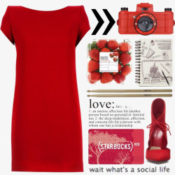 红色连衣裙和高跟鞋素材