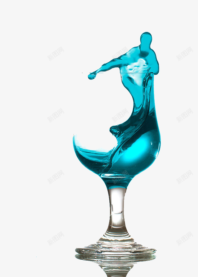 蓝色的水png免抠素材_新图网 https://ixintu.com 人 蓝水 装饰 酒杯