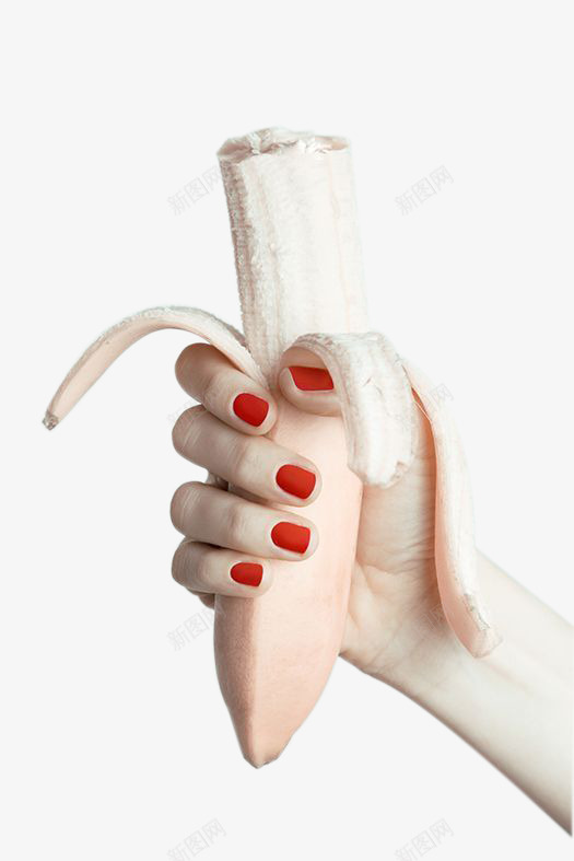 手握香蕉png免抠素材_新图网 https://ixintu.com 手 红色指甲油 美甲 香蕉 香蕉皮
