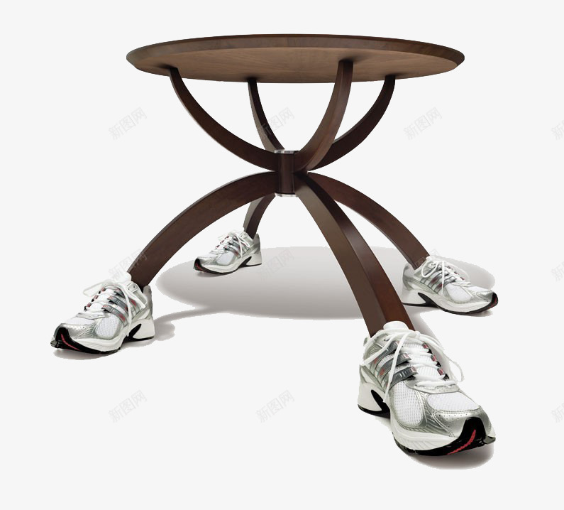 桌子创意广告png免抠素材_新图网 https://ixintu.com 创意图 创意广告 家具 桌子 鞋子