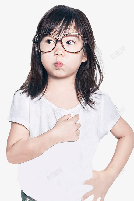 嘟嘴的儿童png免抠素材_新图网 https://ixintu.com 可爱 嘟嘴的儿童 女孩 眼镜