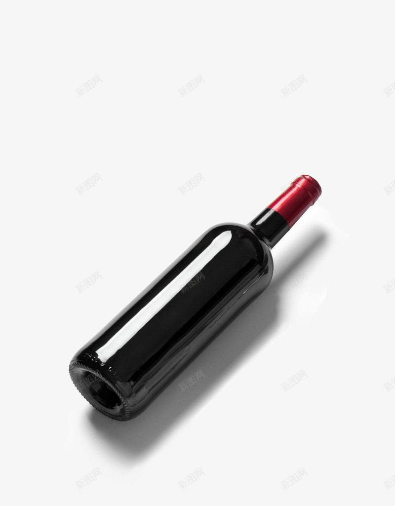 黑色的红酒瓶png免抠素材_新图网 https://ixintu.com 实物 实物瓶子 实物红酒 红酒 红酒瓶 酒水 黑色