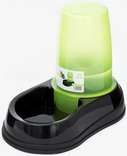 喝水器具实物绿色宠物饮水器高清图片