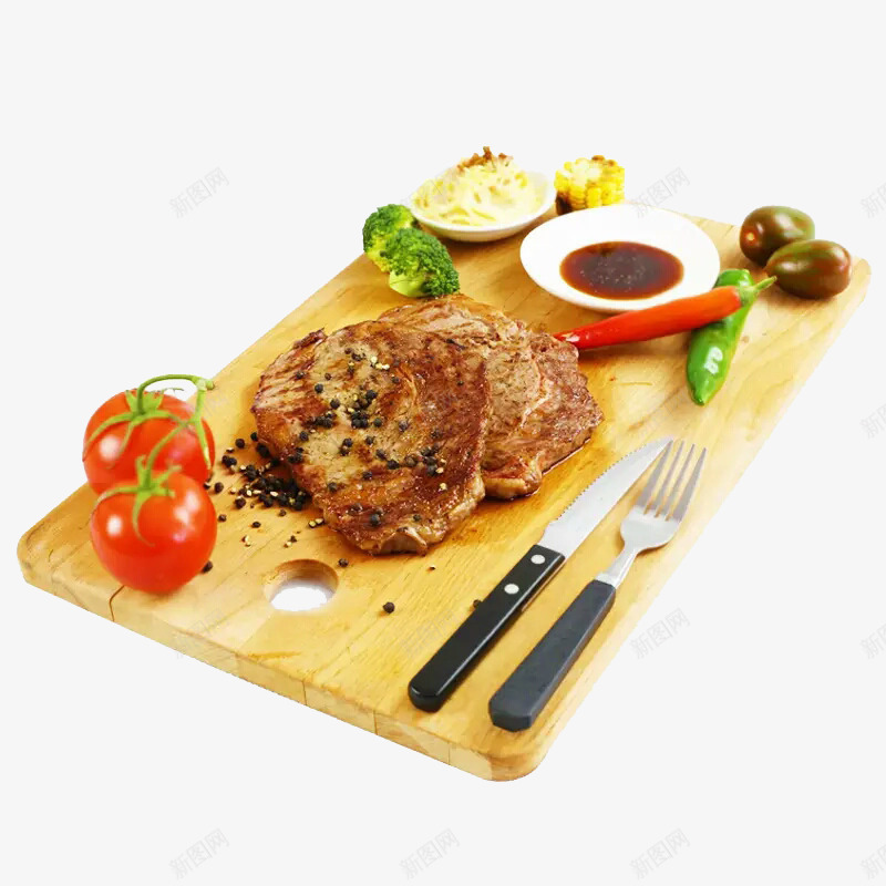 牛排套餐png免抠素材_新图网 https://ixintu.com 刀叉 牛肉 菜板 蘸料 西红柿 青椒 餐具