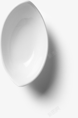 餐桌必备纯白色叶子形状的盘子高清图片