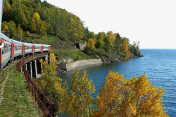 加尔贝加尔湖火车环湖游高清图片