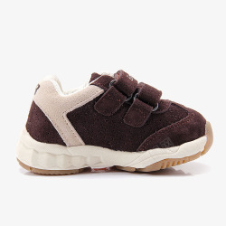 牛绒粘袢机能鞋欧洲宝贝儿童棕色全牛绒机能鞋高清图片
