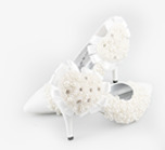 白色新娘高跟鞋七夕情人节素材