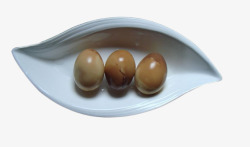 漂亮鸡蛋三只茶叶蛋片高清图片