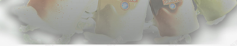 青岛啤酒广告png免抠素材_新图网 https://ixintu.com png图片素材 产品实物 免费png元素 免费png素材 创意 水花 酒水 酒瓶 青岛啤酒广告