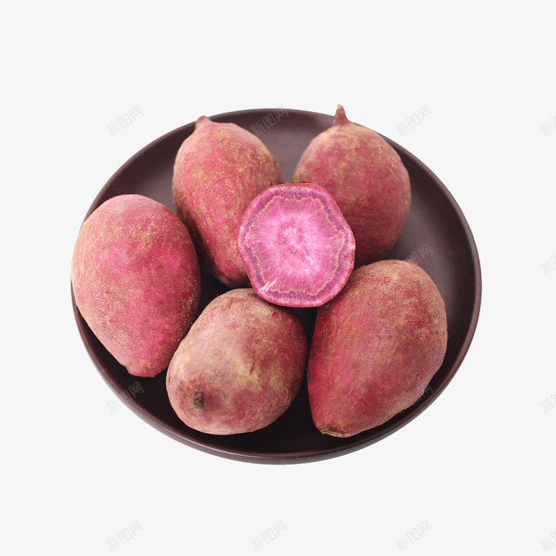 一碟漂亮的紫薯png免抠素材_新图网 https://ixintu.com 小吃设计 杂粮设计 碟子设计 紫薯饼 零食 零食设计