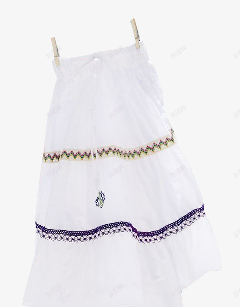 挂着的裙子png免抠素材_新图网 https://ixintu.com 夹子 挂着的衣服 挂着的裙子 白色裙子 裙子