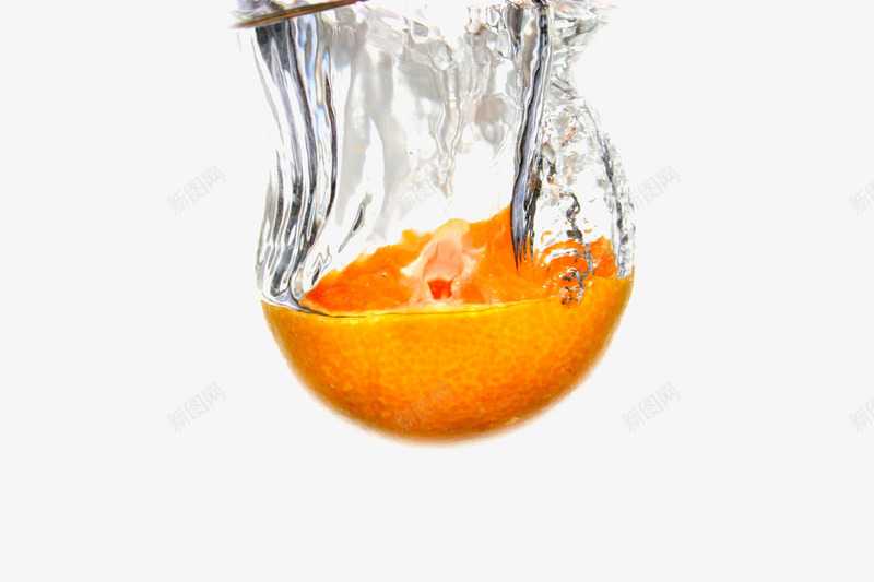 掉入水中的橙子png免抠素材_新图网 https://ixintu.com 橙子 水中 水果 水花 液体
