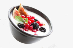 一碗水果一碗水果牛奶西米露高清图片