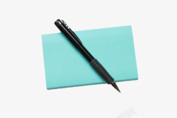 放着黑色笔的蓝色便笺纸实物素材