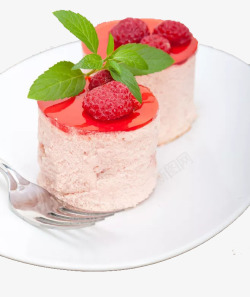 降温消暑甜品草莓冰淇淋蛋糕高清图片