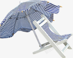 蓝色条纹躺椅和遮阳伞素材