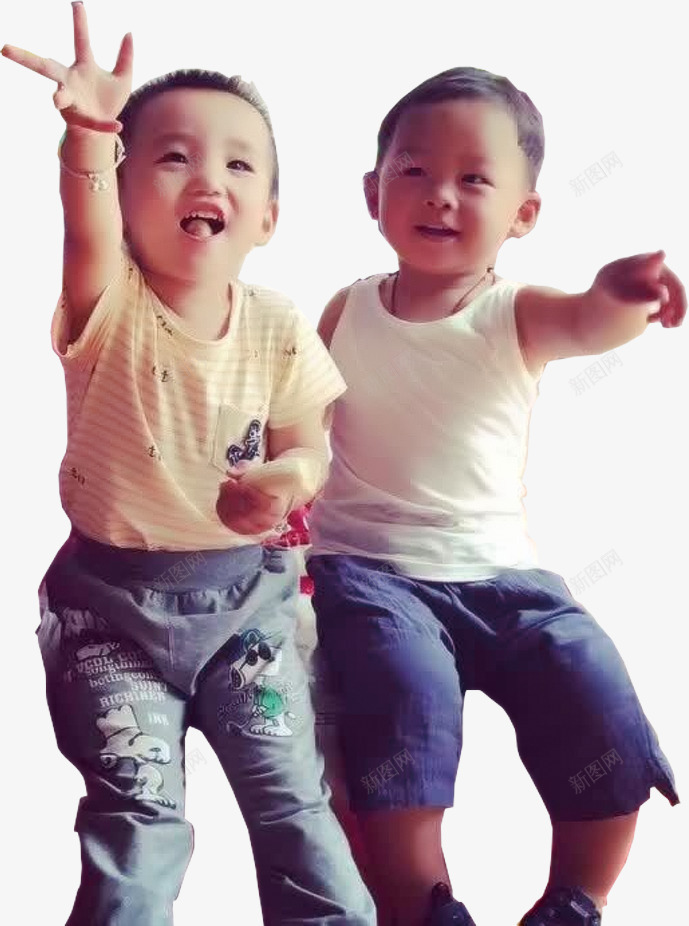 摄影可爱的小孩子双胞胎png免抠素材_新图网 https://ixintu.com 双胞胎 可爱 小孩子 摄影