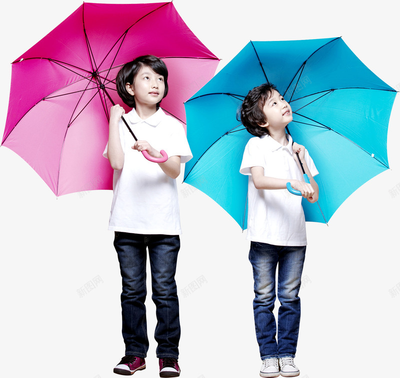 摄影公益广告打伞的小孩子png免抠素材_新图网 https://ixintu.com 公益 小孩子 广告 打伞 摄影
