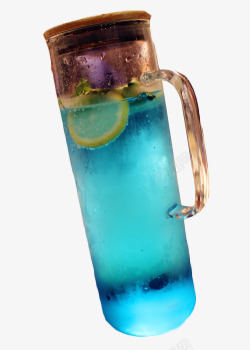 加冰饮品玻璃壶中的蓝柑气泡水高清图片