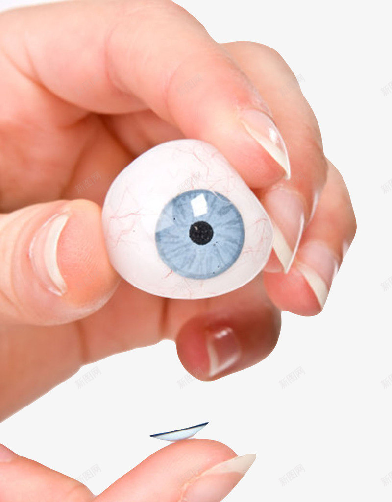 手拿着一颗白色眼球png免抠素材_新图网 https://ixintu.com 一次性用品 工业制造成品 手指 拿着 次数 污染 物体 物品 用品 眼球 眼镜
