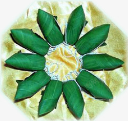 手绘绿色粽子造型素材