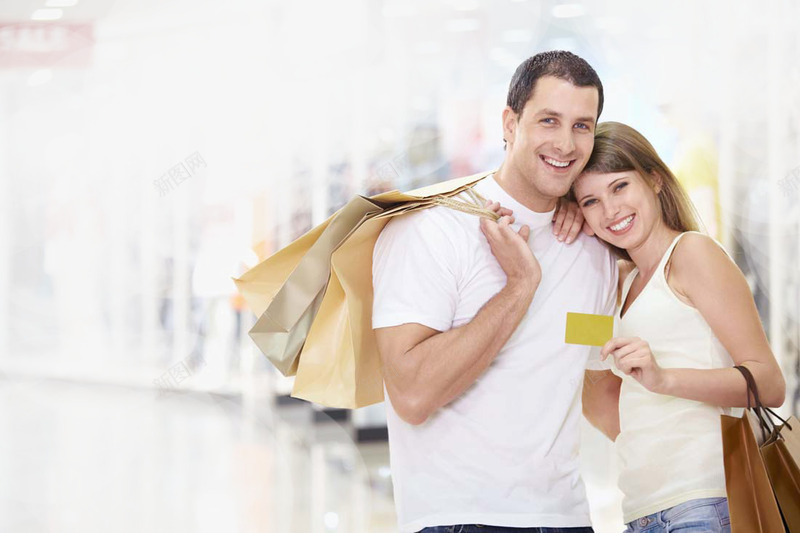 购物刷卡的夫妻png免抠素材_新图网 https://ixintu.com 刷卡机 刷卡购物 商务金融 货币 金融商业 银行卡